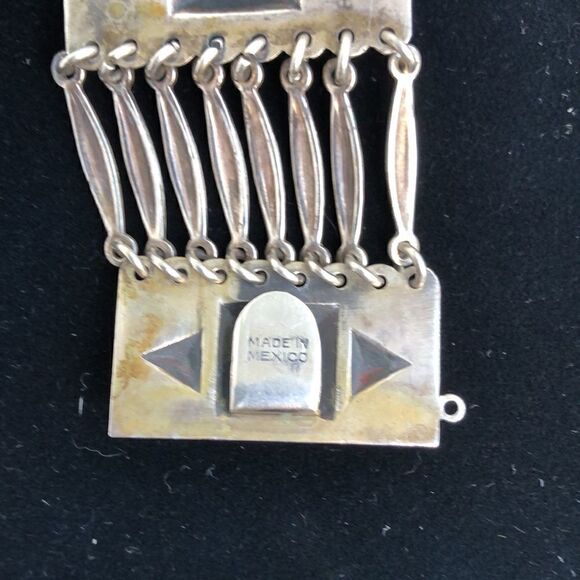 Sterling silver  - Picture 5 of 6